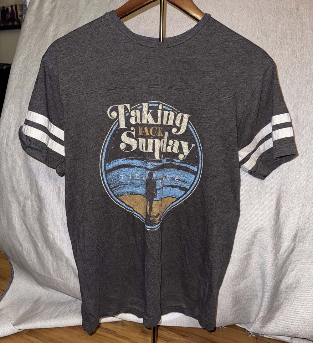 Taking Back Sunday Tidal Wave Graphic Football Tee Gray Short Sleeve